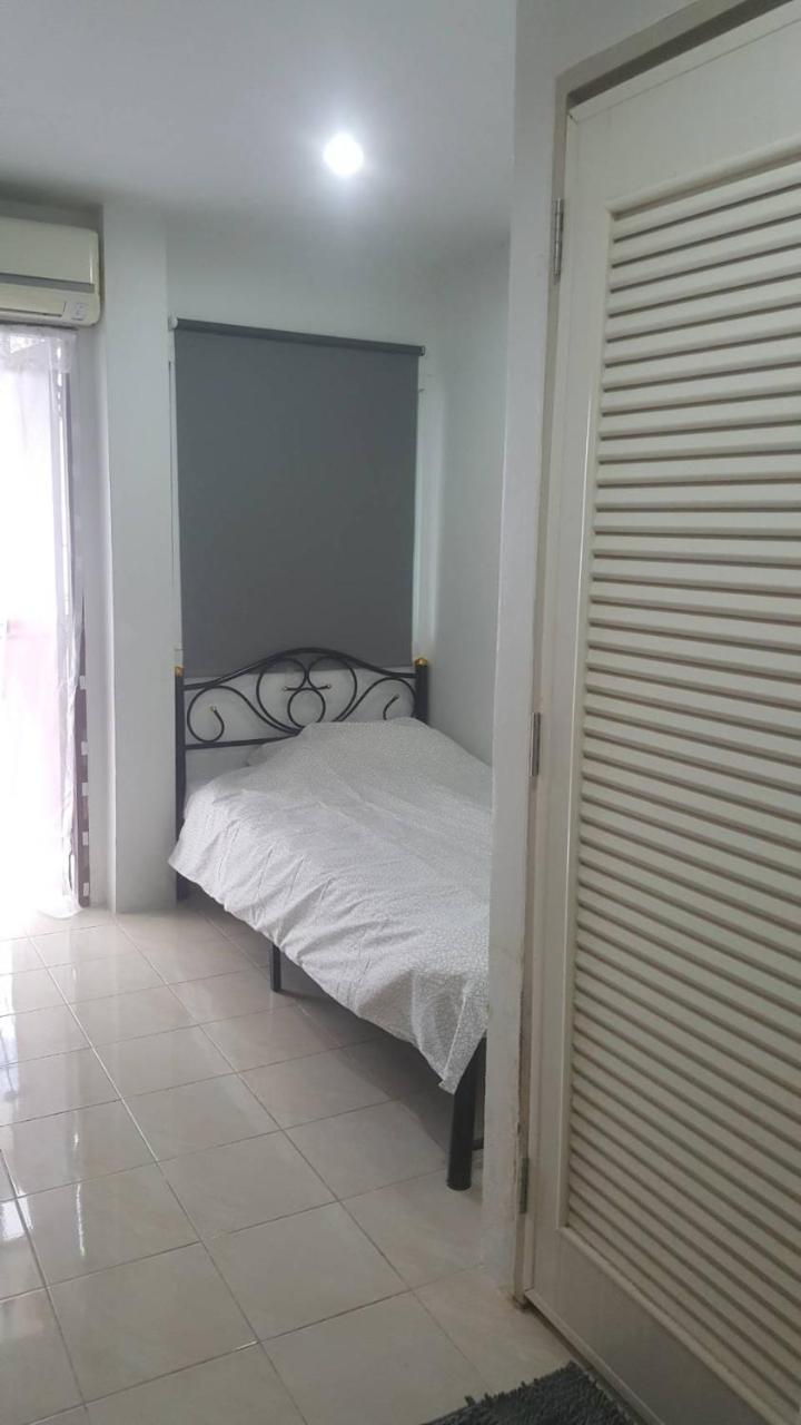 Js Mansion Hotell Bangkok Exteriör bild